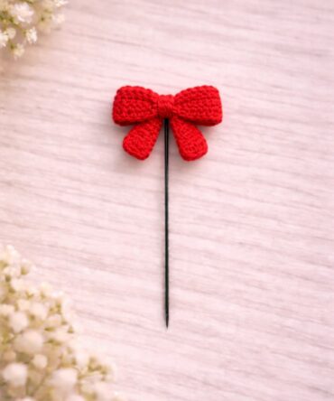 Red Bow Hijab Pin