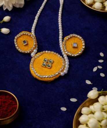 Marigold Reflection Necklace