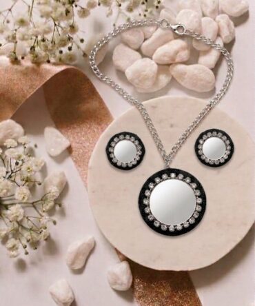 The Charcoal Mirror Set